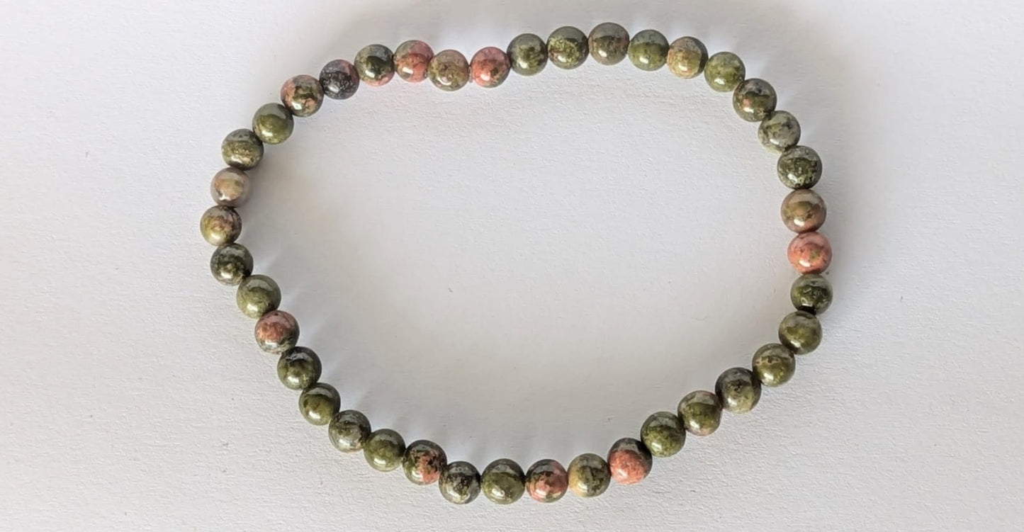 BRACELET EN UNAKITE – Perles 4 mm – Artisanat de Madagascar Pierre d’équilibre & guérison émotionnelle | Vert & rose naturel | Bracelet élastique fait main