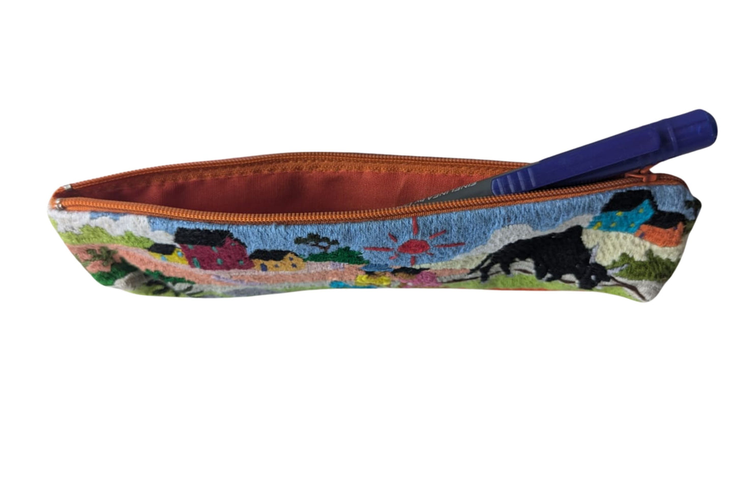 Trousse brodée T22