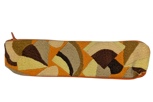 Trousse brodée T28