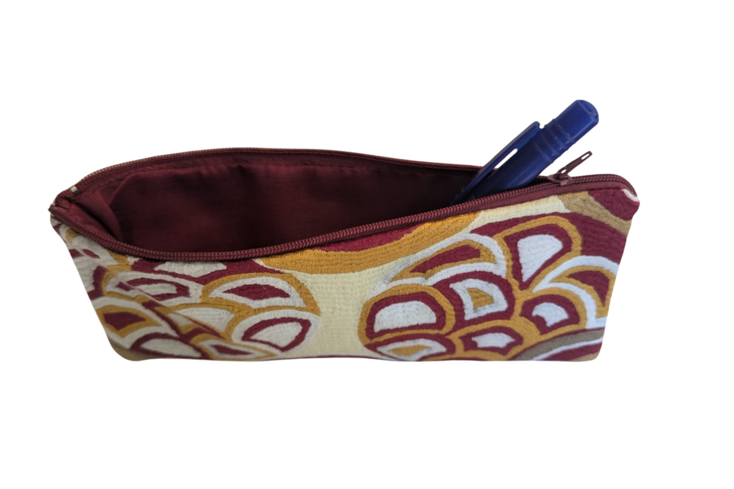 Trousse brodée T 15