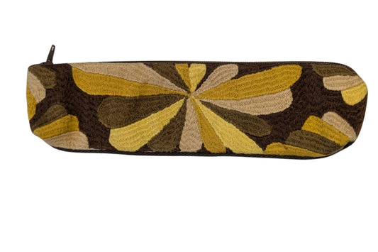 Trousse brodée T23