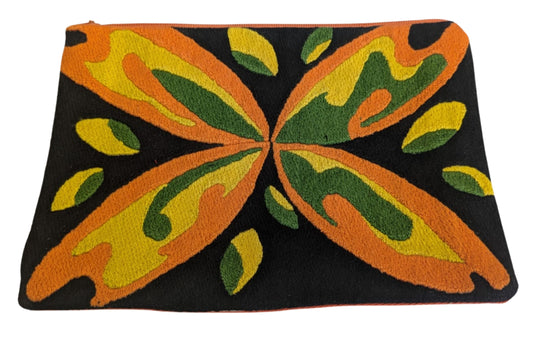 Trousse brodée T1