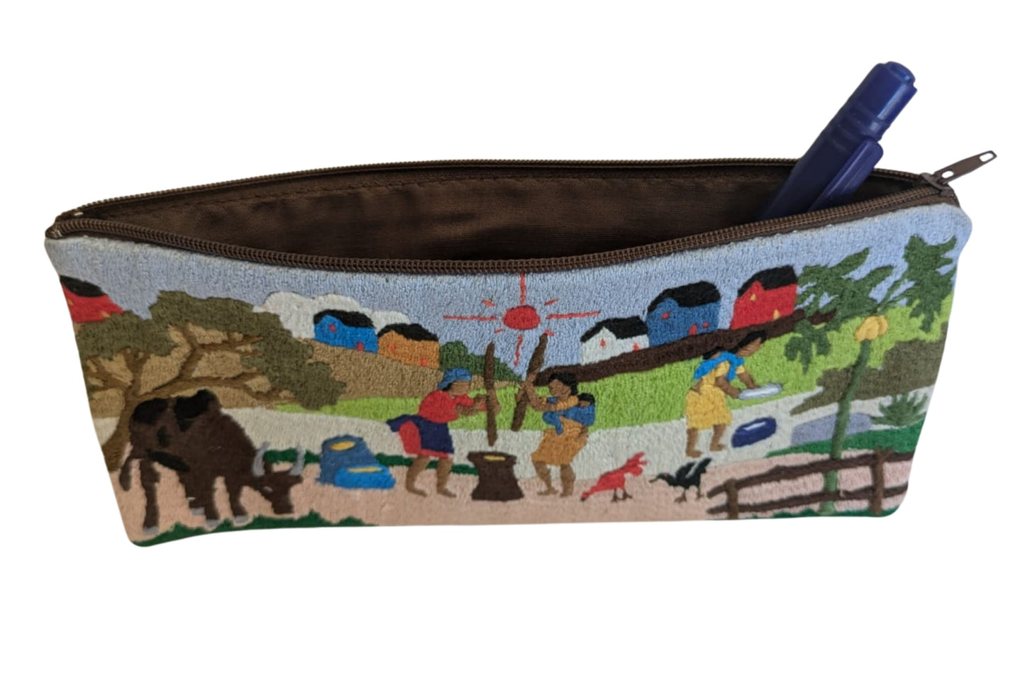 Trousse brodée T 10