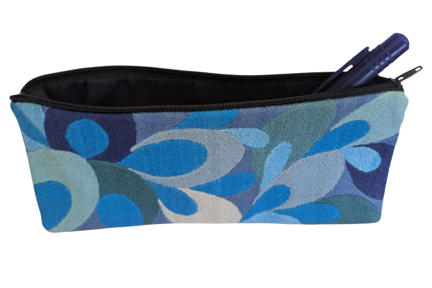 Trousse brodée T 17