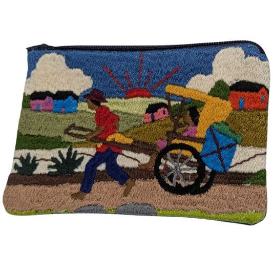 Trousse brodée T30