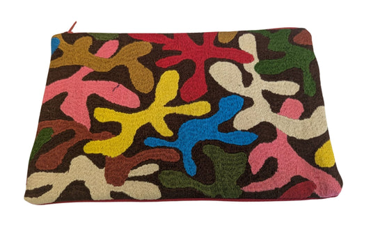 Trousse brodée T3