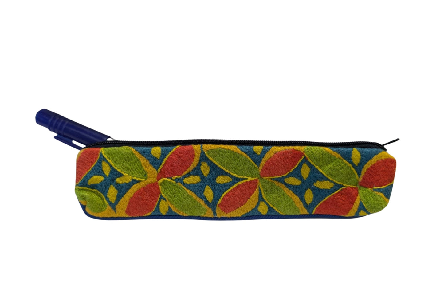 Trousse brodée T25