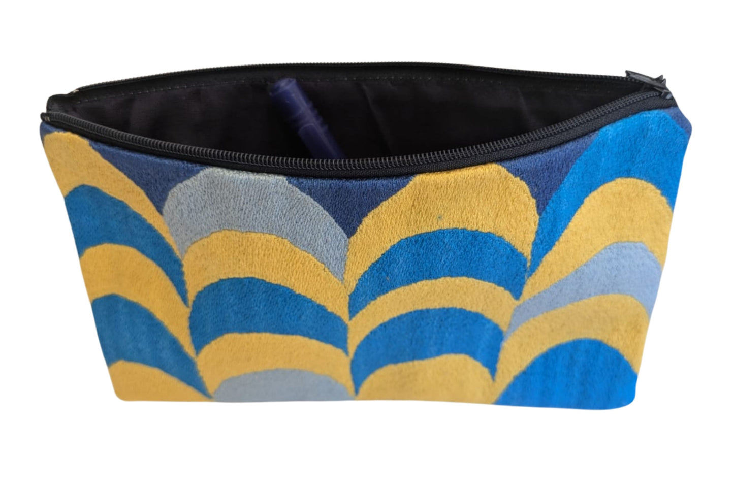 Trousse brodée T6