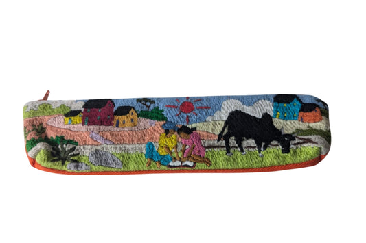 Trousse brodée T22