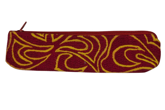 Trousse brodée T27