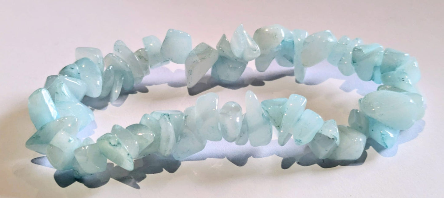 BRACELET EN AIGUE‑MARINE – Perles aplaties – Artisanat de Madagascar Pierre de sérénité & communication | Bleu clair naturel | Bracelet élastique fait main