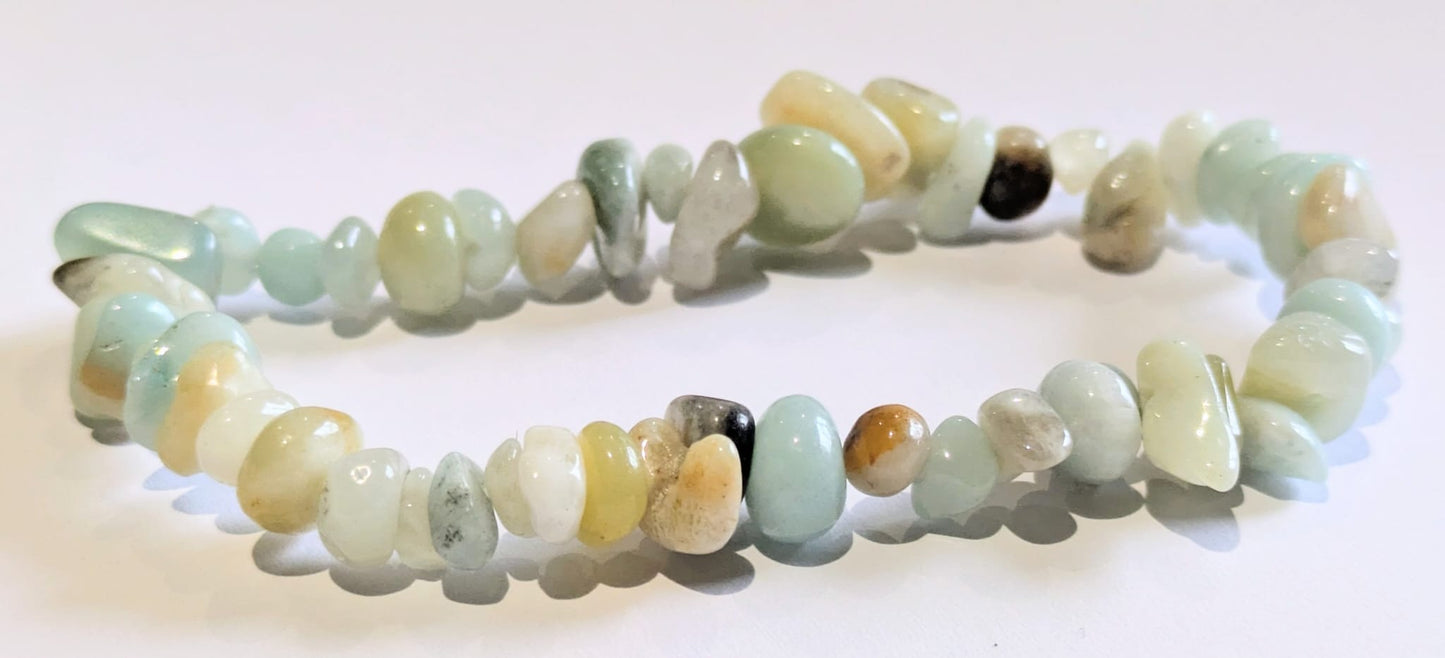 BRACELET EN AMAZONITE – Perles style corail – Artisanat de Madagascar Pierre d’apaisement & expression | Bleu‑vert naturel | Bracelet élastique fait main