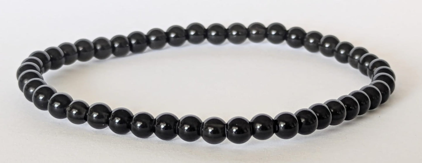 BRACELET EN OBSIDIENNE – Perles 4 mm – Artisanat de Madagascar Pierre de protection & transformation intérieure | Reflets dorés naturels | Bracelet élastique fait main