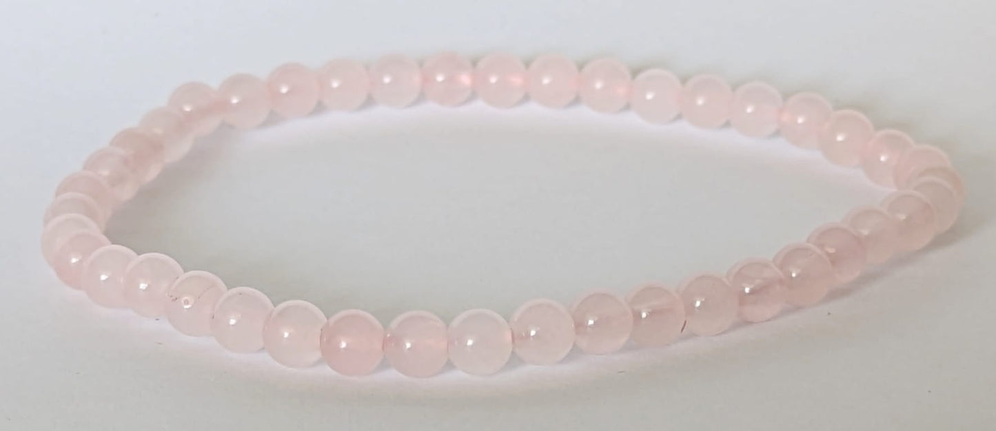 BRACELET EN QUARTZ ROSE – Perles 4 mm – Artisanat de Madagascar Pierre d’amour & douceur émotionnelle | Rose pâle naturel | Bracelet élastique fait main